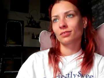 Karoline121 Chaturbate stream image from May 17, 2026