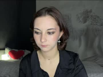 Amalia_Lambert13 Chaturbate stream image from May 17, 2026