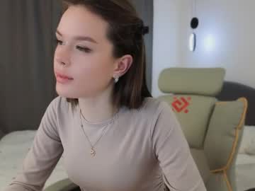 Ginnyclub Chaturbate stream image from May 17, 2026