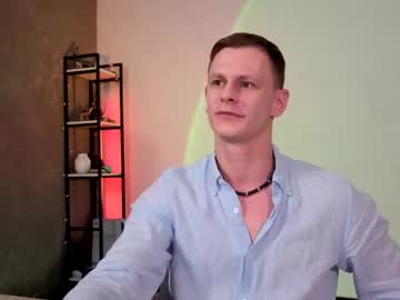 Long_Play Chaturbate stream image from May 17, 2026