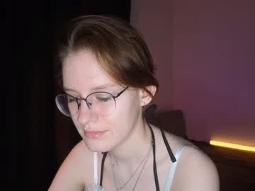 Renaeblaski Chaturbate stream image from May 17, 2026