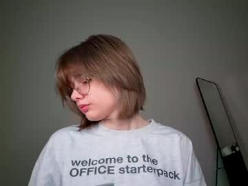 Richardlundsten Chaturbate stream image from May 17, 2026
