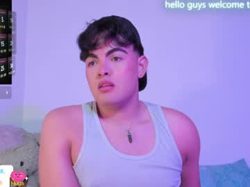 Kami_22 Chaturbate stream image from May 17, 2026