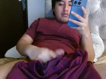 Julianalvarez95 Chaturbate stream image from May 17, 2026