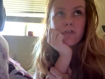 Seximilf26 Chaturbate stream image from May 17, 2026