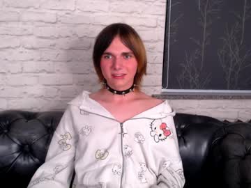 Too_Silly_ Chaturbate stream image from May 17, 2026