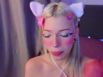 Nikkisilk Chaturbate stream image from May 17, 2026