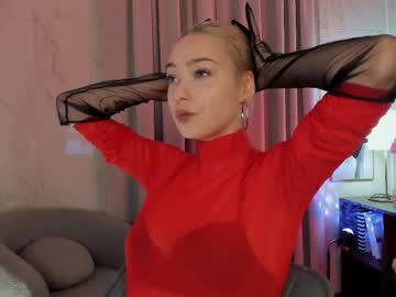 Alysiasun Chaturbate stream image from May 17, 2026