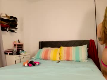 Pink_Saray Chaturbate stream image from May 18, 2026