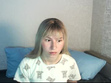 Polly_Holyy Chaturbate stream image from May 18, 2026