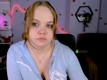 Cristin_Kisses Chaturbate stream image from May 18, 2026