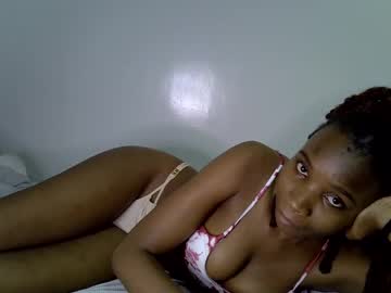 Lee_Shaz Chaturbate stream image from May 18, 2026