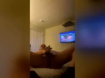 Davidb510suckme Chaturbate stream image from May 18, 2026