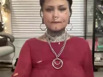 Mignightmedliii Chaturbate stream image from May 18, 2026
