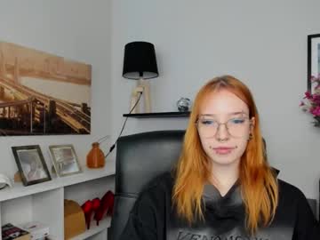 Foxsonya Chaturbate stream image from May 18, 2026