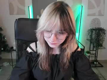 Nyxcalderra Chaturbate stream image from May 18, 2026