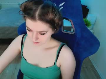 Topcranberry Chaturbate stream image from May 18, 2026