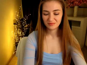 Adelyna_Bird Chaturbate stream image from May 18, 2026