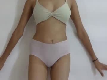 Cute_Lizaa Chaturbate stream image from May 18, 2026