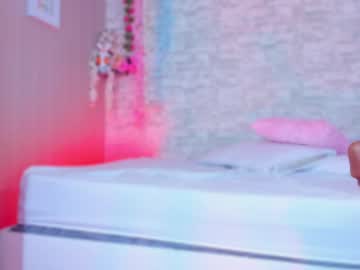 Ayla_Lux Chaturbate stream image from May 18, 2026