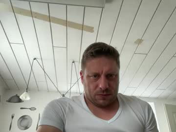 Chris164 Chaturbate stream image from May 18, 2026
