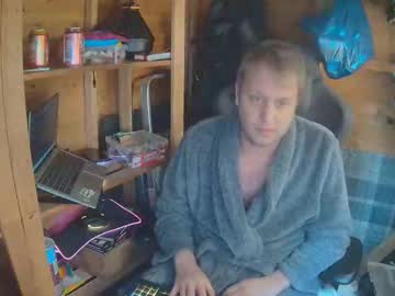 Hharveyden Chaturbate stream image from May 18, 2026