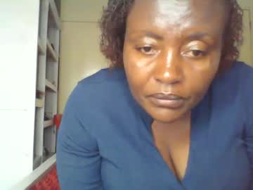 Melline_Curvy9 Chaturbate stream image from May 18, 2026