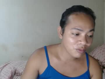 Hugecockasian33 Chaturbate stream image from May 18, 2026