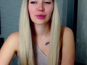 Loveydovey88 Chaturbate stream image from May 18, 2026