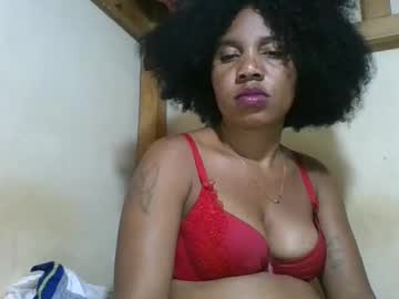 Amyatche Chaturbate stream image from May 18, 2026