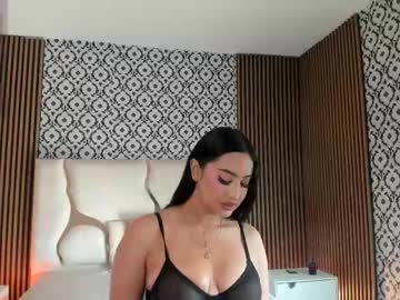Beella_Tay1 Chaturbate stream image from May 18, 2026