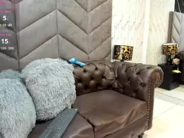 Karollwestt Chaturbate stream image from May 18, 2026