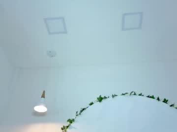 Liz_Maress Chaturbate stream image from May 18, 2026