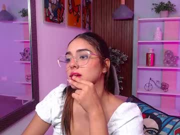 _Lucy_Grey Chaturbate stream image from May 18, 2026