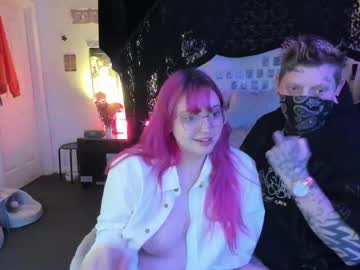 Wrenvalentine Chaturbate stream image from May 18, 2026