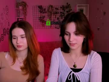 Angie_Foxy Chaturbate stream image from May 18, 2026