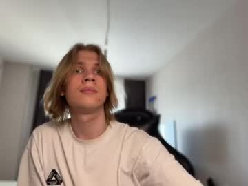 Swag_Mua Chaturbate stream image from May 18, 2026