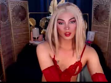 Transsitips Chaturbate stream image from May 18, 2026
