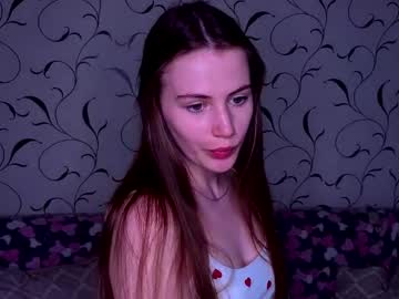 Luxewyvern Chaturbate stream image from May 18, 2026