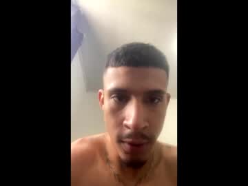 Papipeep222 Chaturbate stream image from May 18, 2026