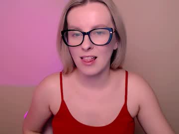 Vanillaex_ Chaturbate stream image from May 18, 2026