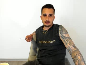 Alex23cmx Chaturbate stream image from May 18, 2026