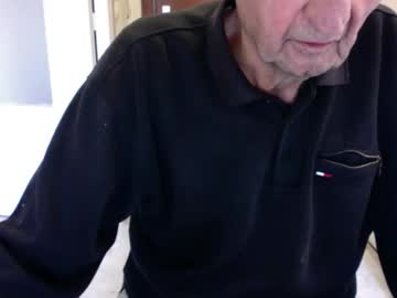 Auguste688483 Chaturbate stream image from May 18, 2026