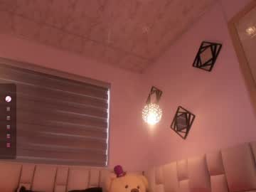 Blair_Meester Chaturbate stream image from May 18, 2026
