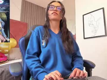 Eviiegothell Chaturbate stream image from May 18, 2026