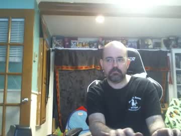 Longandcut99 Chaturbate stream image from May 18, 2026