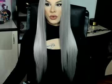 Lexxymiss Chaturbate stream image from May 18, 2026