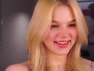Burnletitallburn Chaturbate stream image from May 18, 2026