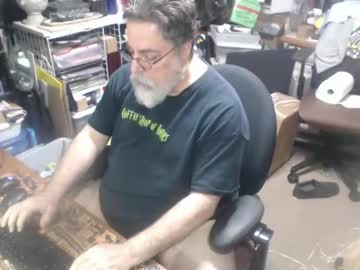 Yummyflguy Chaturbate stream image from May 18, 2026