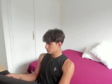 Lucacosta19 Chaturbate stream image from May 18, 2026